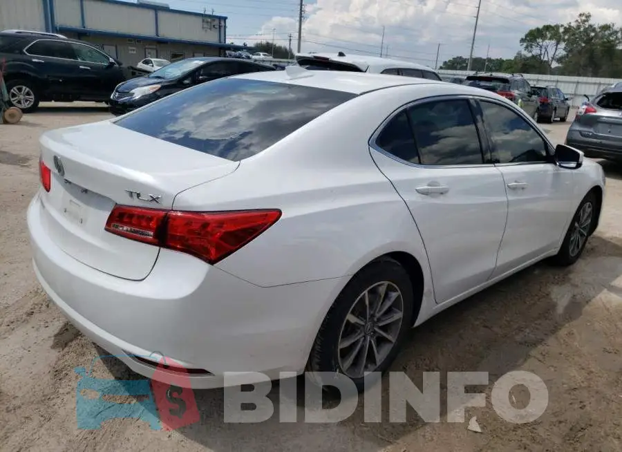 19UUB1F37LA008096 Photo# 3