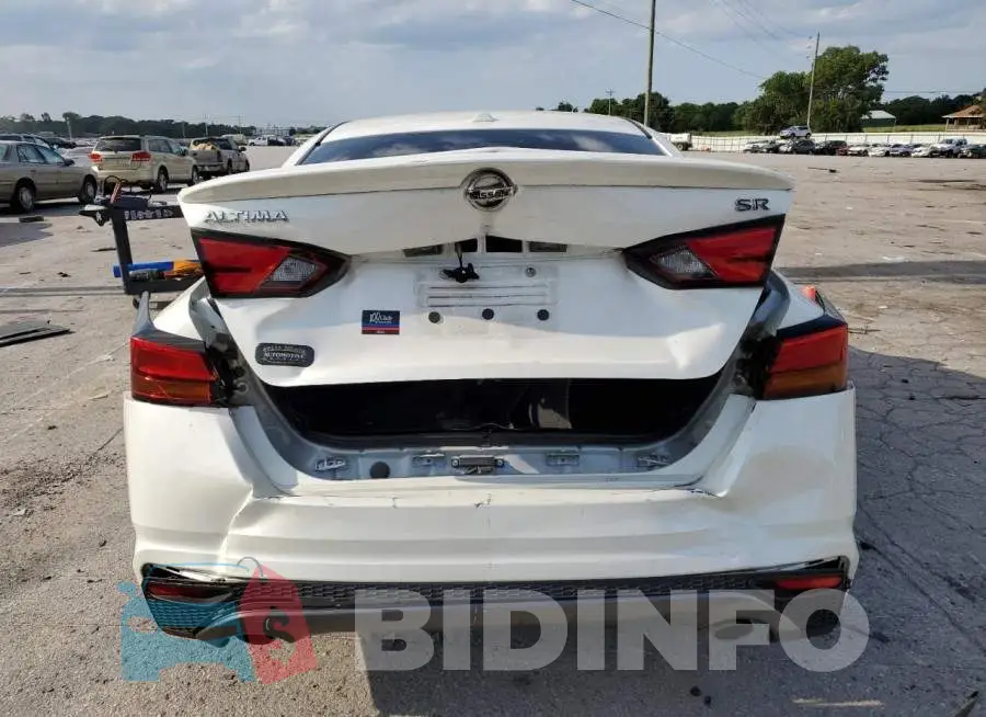 1N4BL4CV4KC131597 Photo# 6