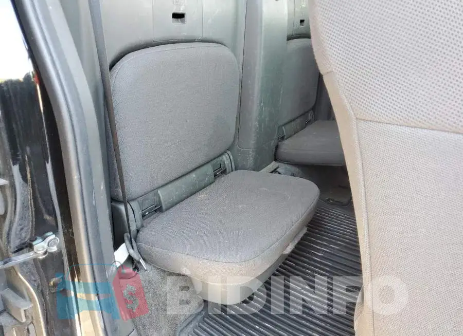 1N6BD0CT3JN701054 Photo# 10
