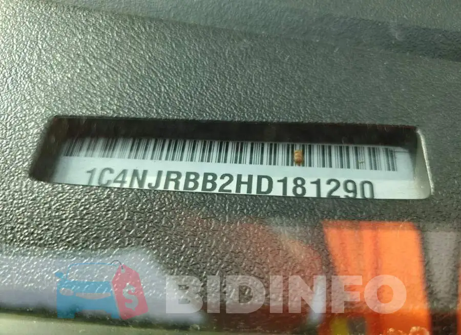 1C4NJRBB2HD181290 Photo# 12