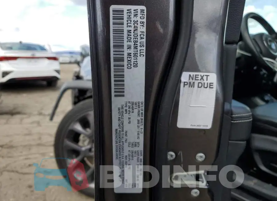 3C4NJDEB4MT601120 Photo# 13