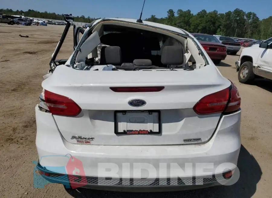 1FADP3E24GL287852 Photo# 6