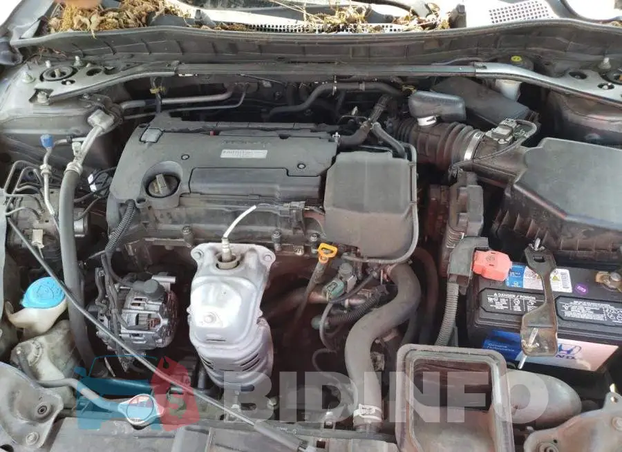 1HGCR2F15HA137246 Photo# 11