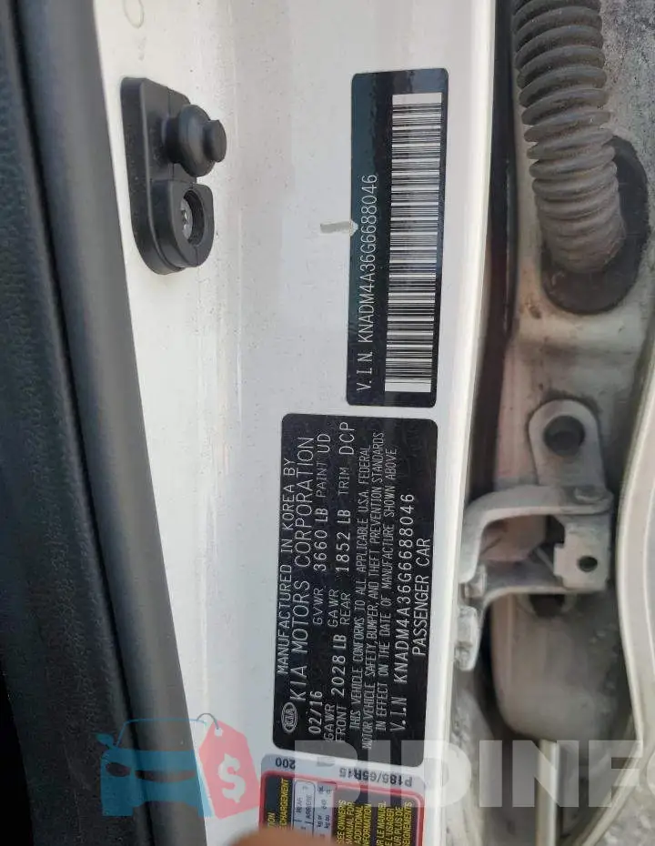 KNADM4A36G6688046 Photo# 13