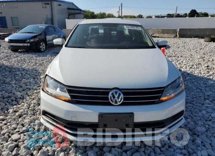 3VW2B7AJ0HM253439 Photo# 5