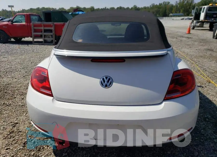 3VW517ATXFM809528 Photo# 6