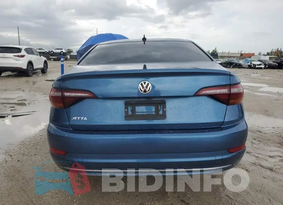 3VWCB7BUXKM180181 Photo# 6
