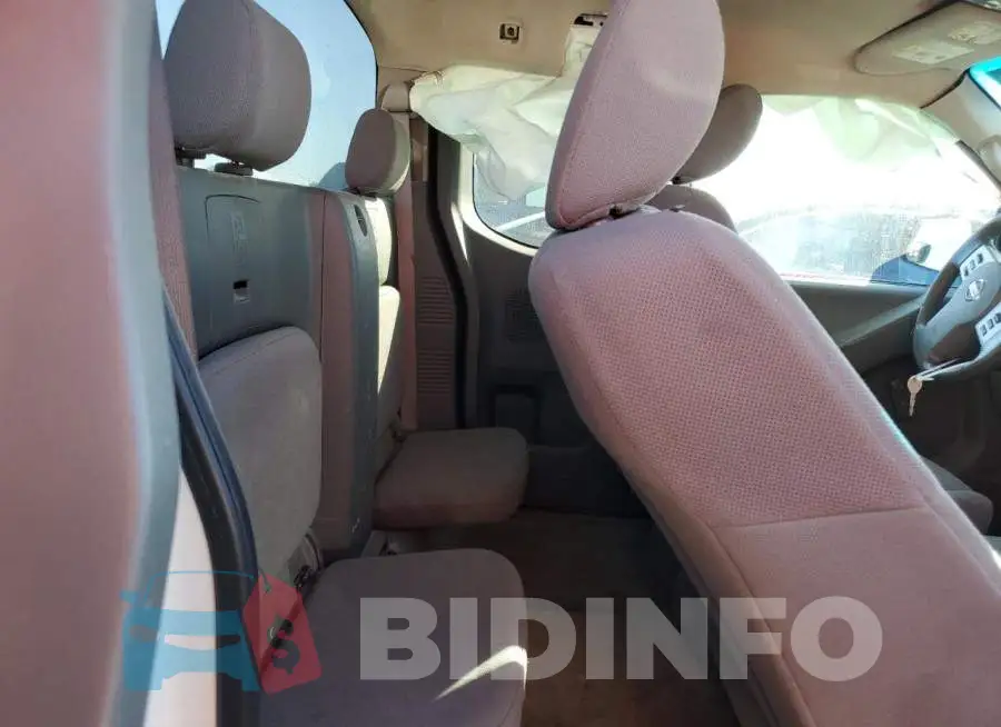 1N6BD0CT4HN718214 Photo# 10