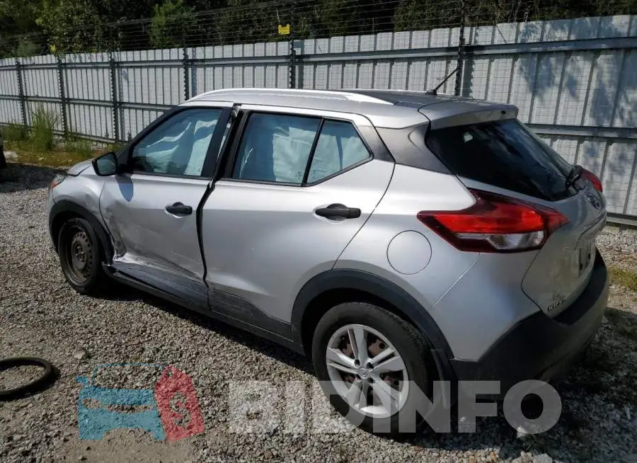 3N1CP5CU4JL530726 Photo# 2