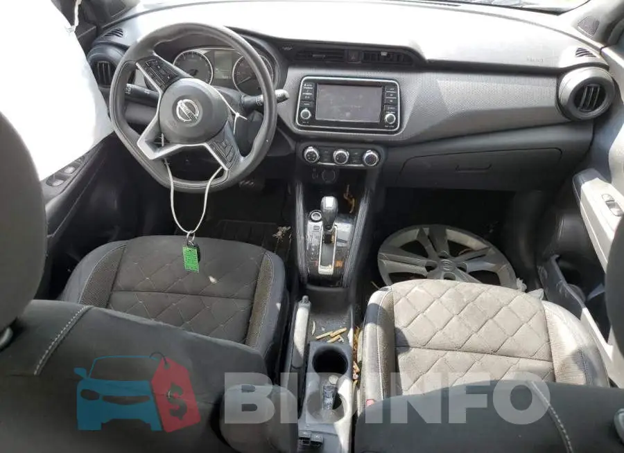 3N1CP5CU4JL530726 Photo# 8
