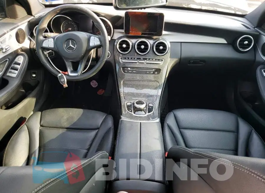 55SWF4JB9JU245073 Photo# 8
