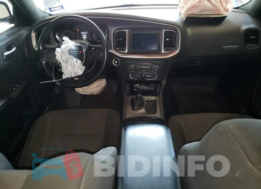 2C3CDXBG1KH753382 Photo# 8