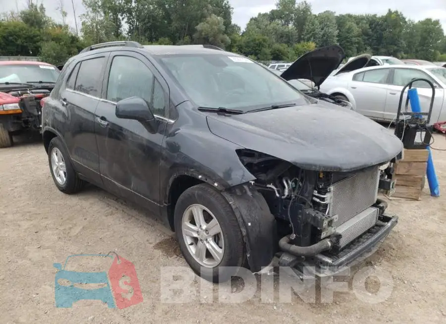 KL7CJLSB1JB677538 Photo# 4