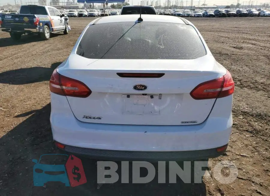 1FADP3E28FL261947 Photo# 6