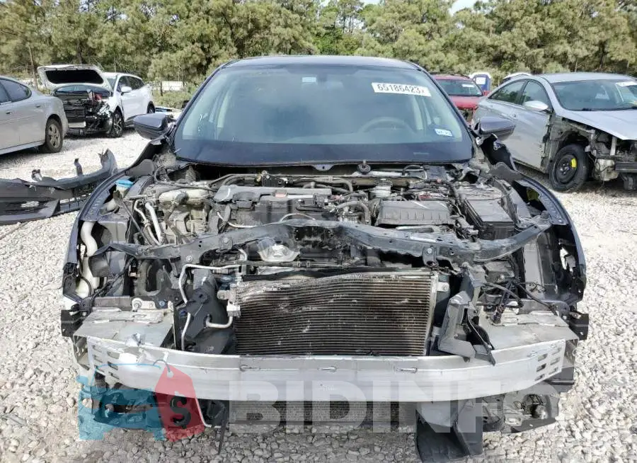 19XFC2F52HE047761 Photo# 5