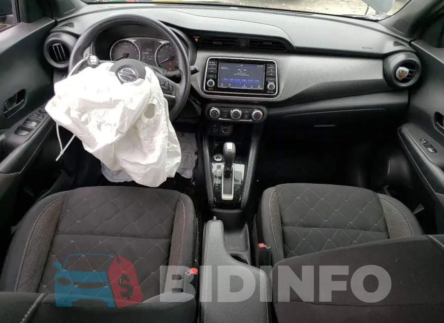 3N1CP5CU5KL542384 Photo# 8