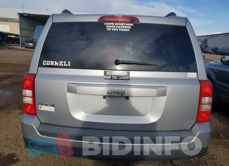 1C4NJRBB6FD183380 Photo# 6