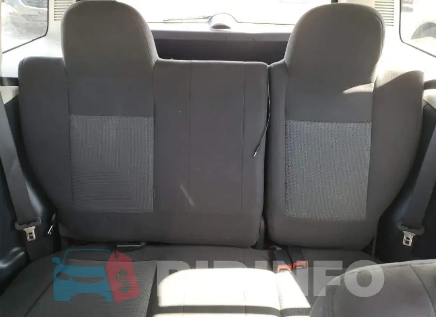 1C4NJRBBXFD425278 Photo# 10