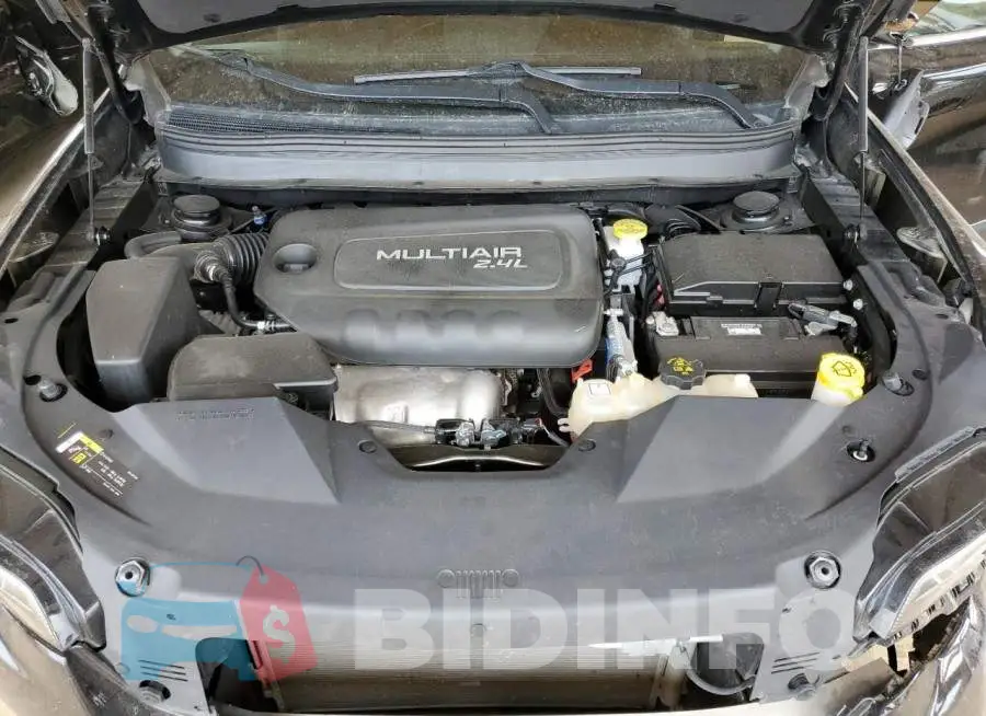 1C4PJLCB7KD203327 Photo# 11
