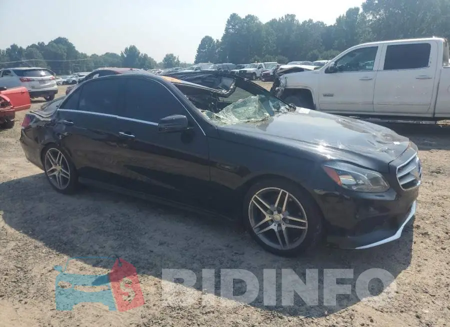 WDDHF8JB3FB112844 Photo# 4