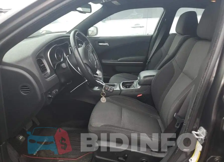 2C3CDXJG7FH742782 Photo# 7
