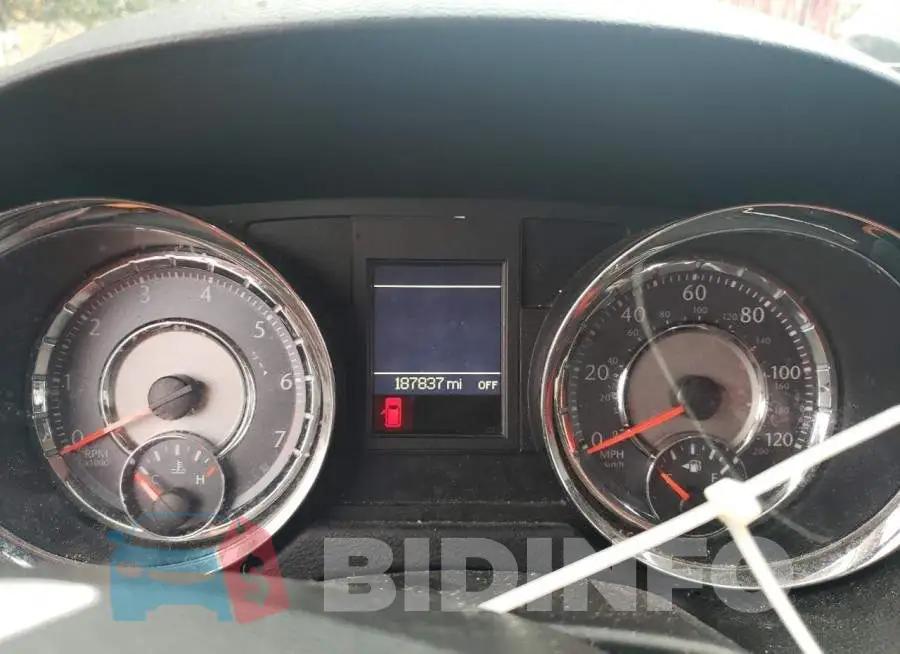 2C4RC1BGXFR694399 Photo# 9
