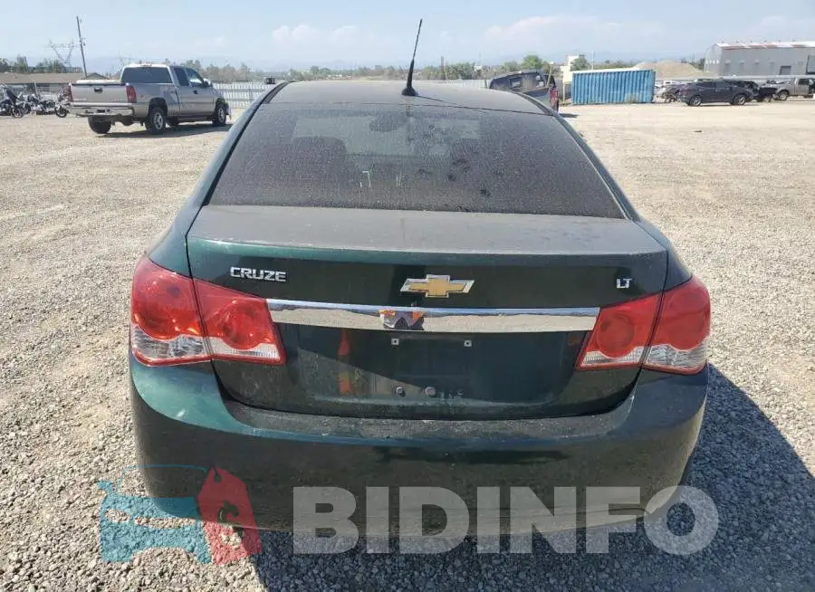 1G1PE5SB2E7378257 Photo# 6