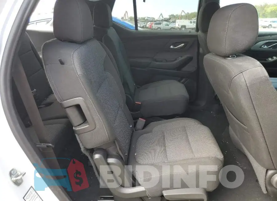 1GNEVGKW5PJ170335 Photo# 11