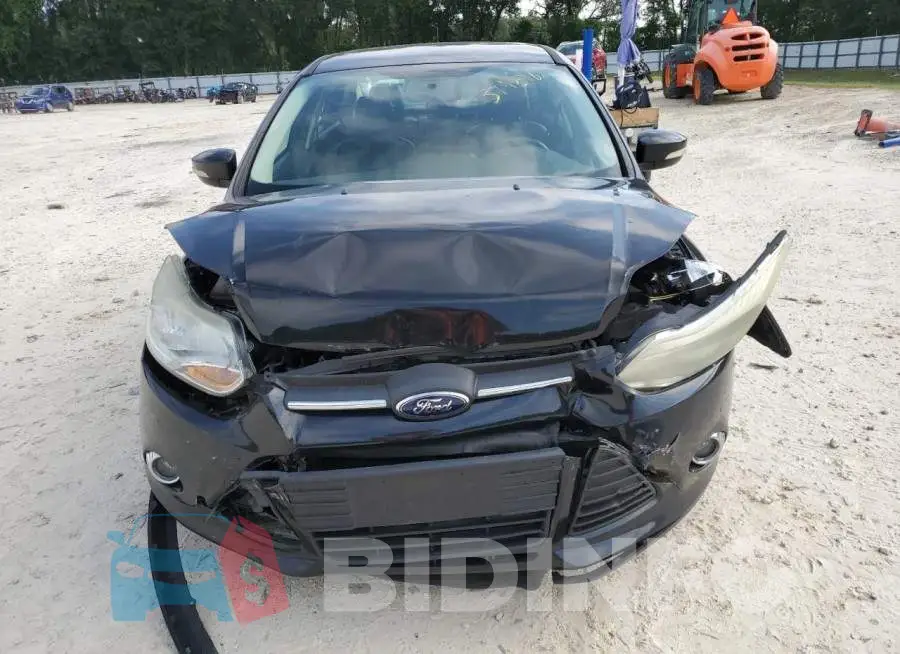 1FADP3F24EL457185 Photo# 5