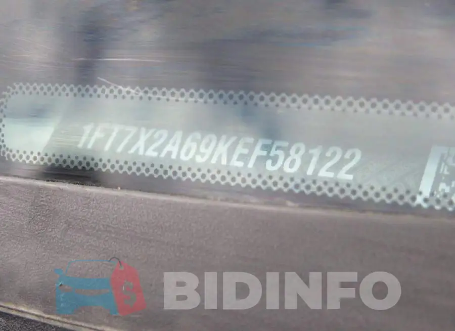 1FT7X2A69KEF58122 Photo# 10