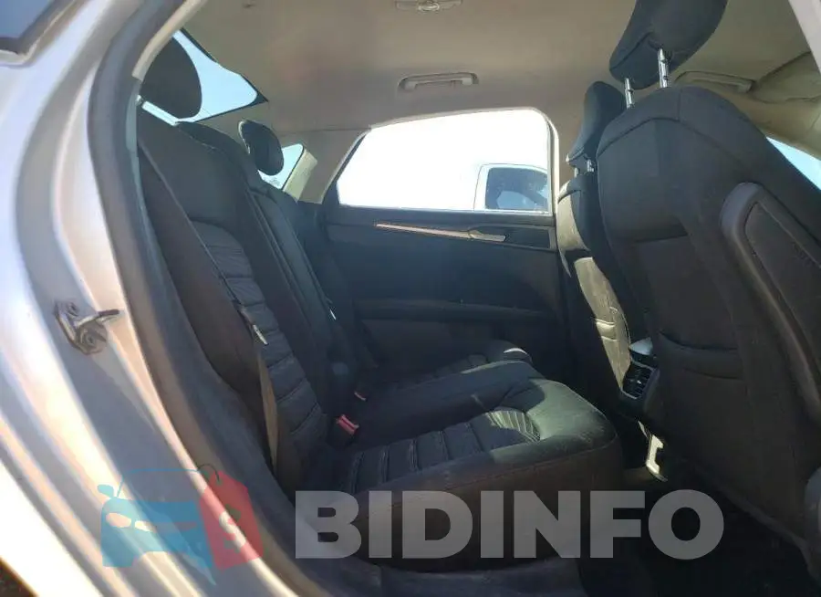 3FA6P0H7XGR267895 Photo# 10