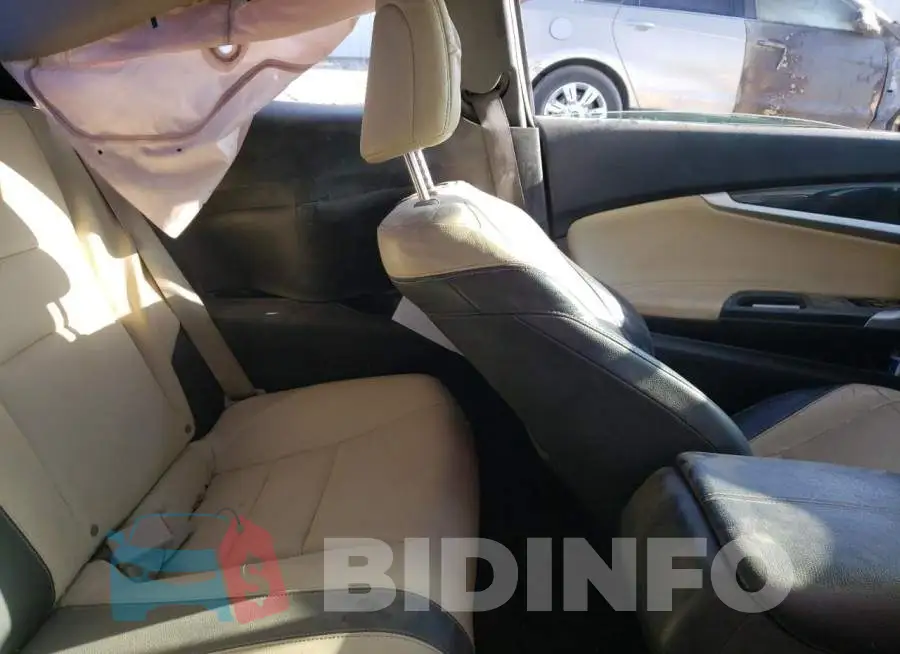 1HGCT2B85FA000647 Photo# 10