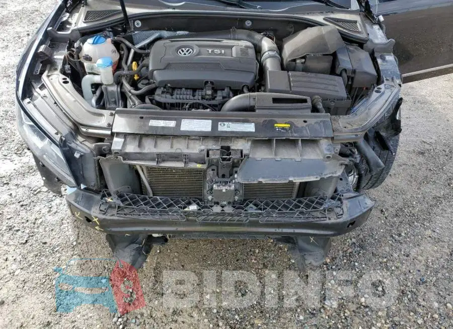 1VWDT7A3XHC050910 Photo# 11