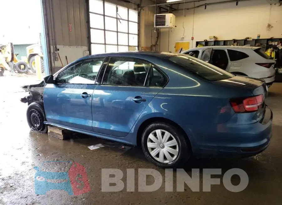 3VW267AJ2GM212989 Photo# 2