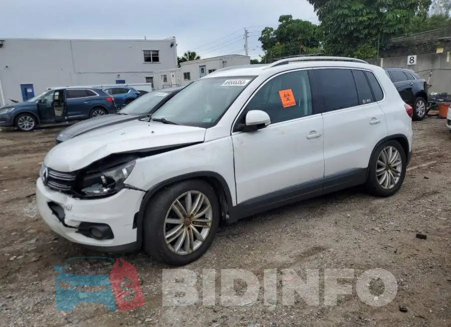 WVGAV3AX8EW611932 Photo# 1