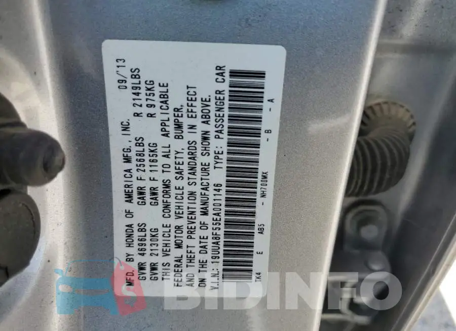 19UUA8F55EA001146 Photo# 12