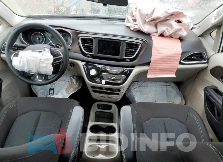 2C4RC1CG3LR129552 Photo# 8