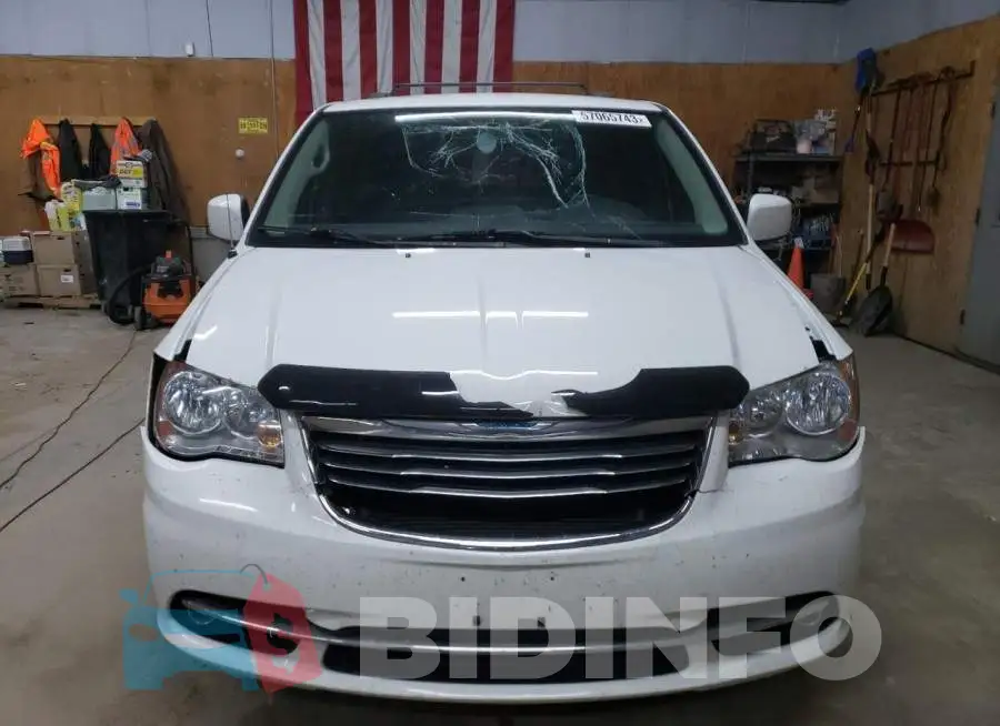 2C4RC1JG4FR740472 Photo# 5