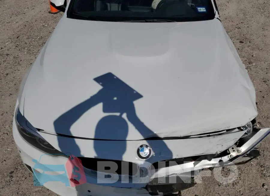 WBS8M9C56J5L00982 Photo# 11