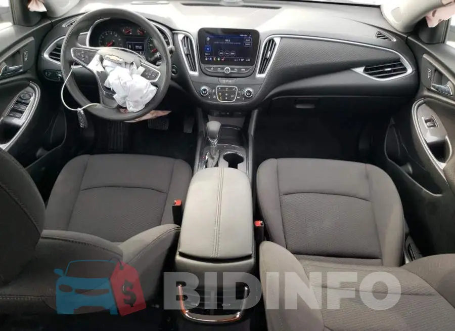 1G1ZD5ST3PF179067 Photo# 8