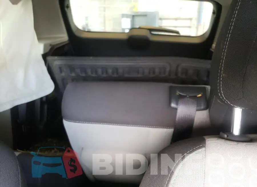 3GNCJKSB3GL267576 Photo# 10