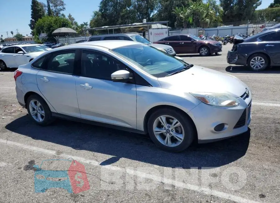 1FADP3F21EL432776 Photo# 4