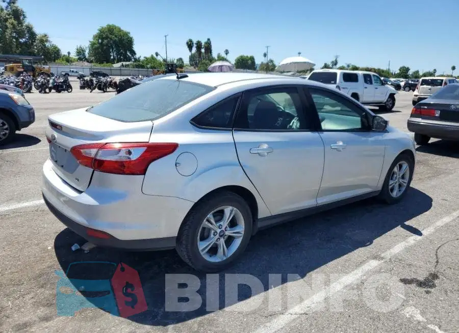 1FADP3F21EL432776 Photo# 3