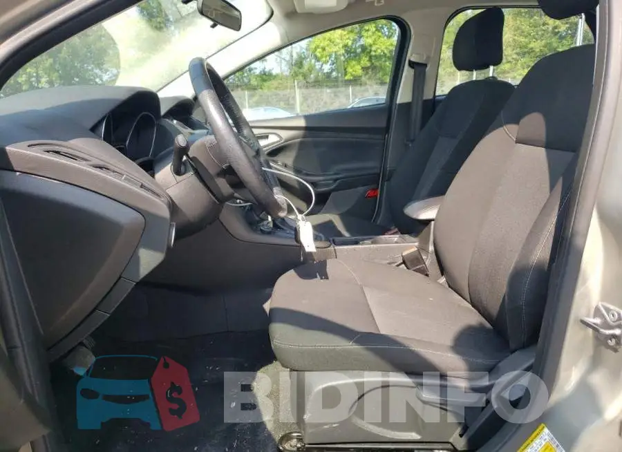1FADP3F21GL281151 Photo# 7