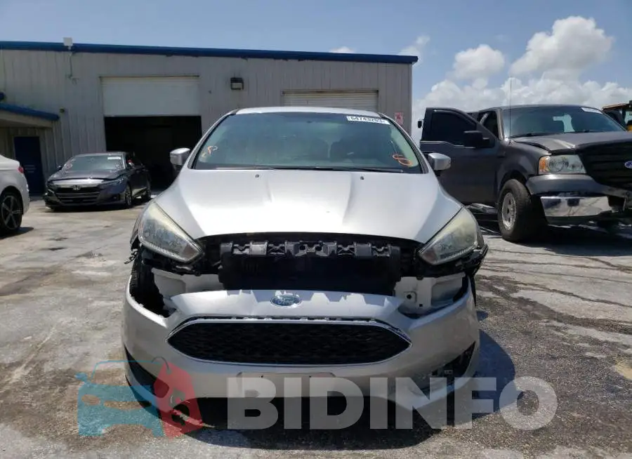 1FADP3KE2FL285403 Photo# 5
