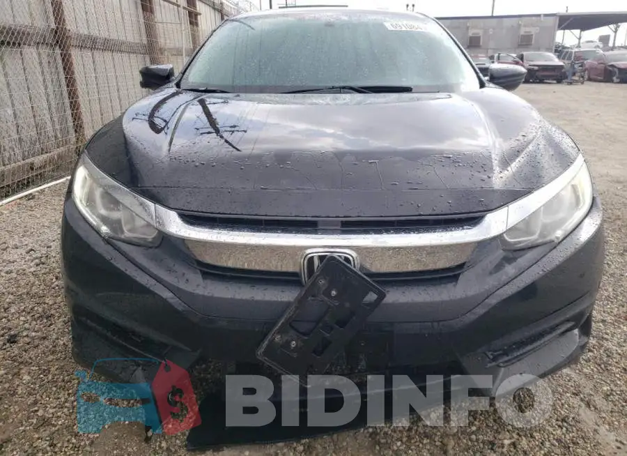 19XFC2F73HE210158 Photo# 5