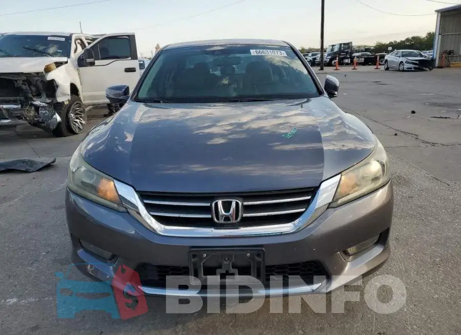 1HGCR2F86EA187422 Photo# 5