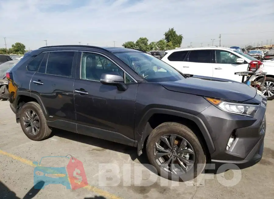 4T3D6RFV8PU111649 Photo# 4