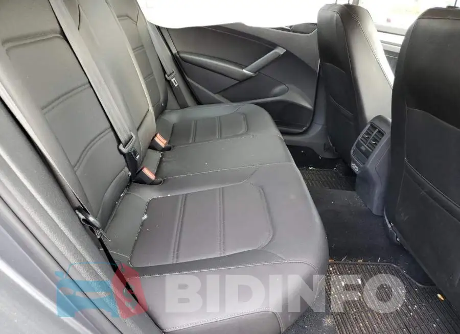 1VWSA7A37MC011277 Photo# 10