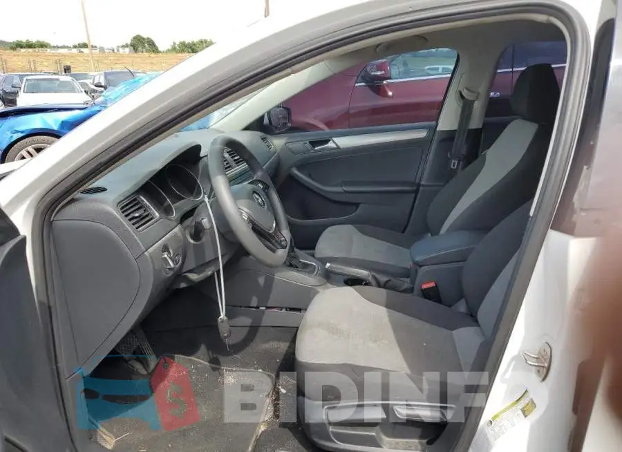 3VW2B7AJ0HM225575 Photo# 7